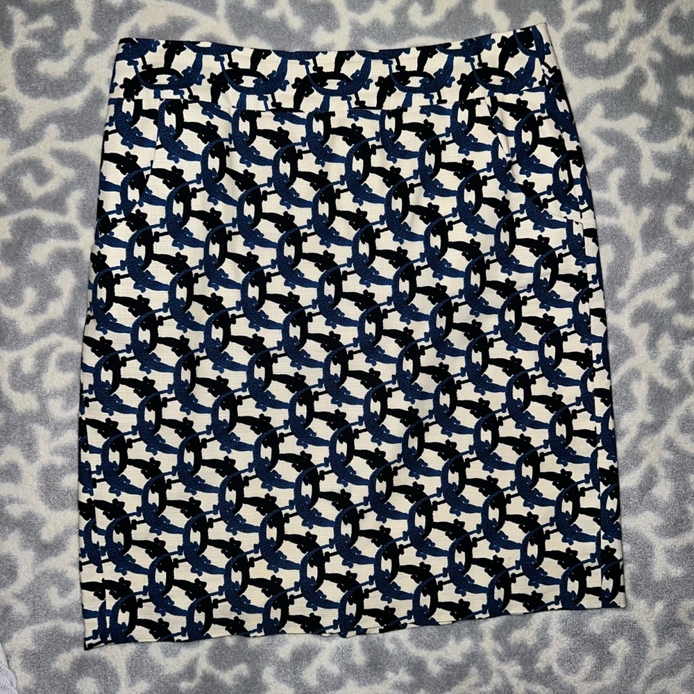 🐊Jcrew alligator print pencil skirt size 6.